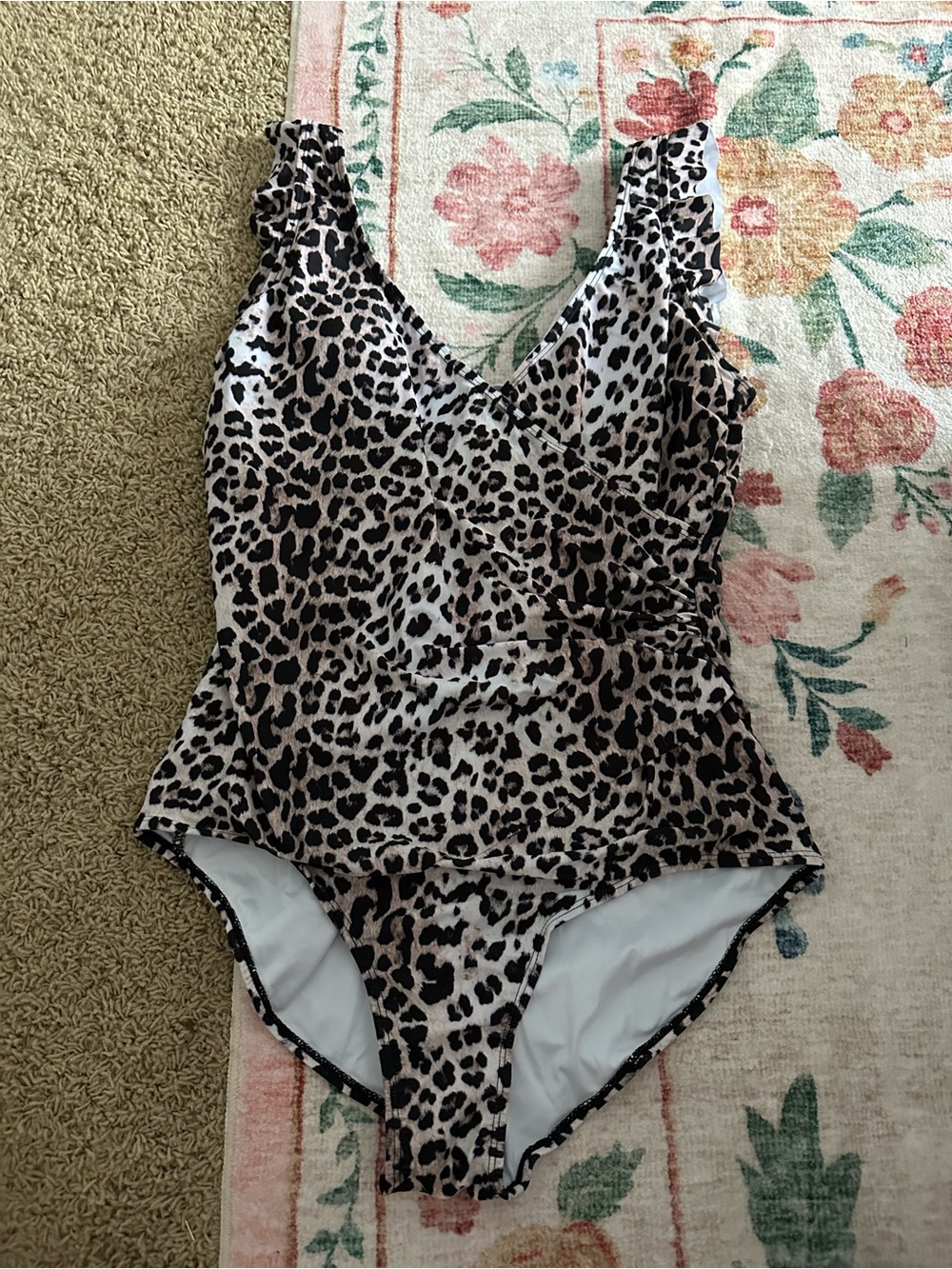 Marine West Women’s Cheetah Print Swimsuit Size 3XL